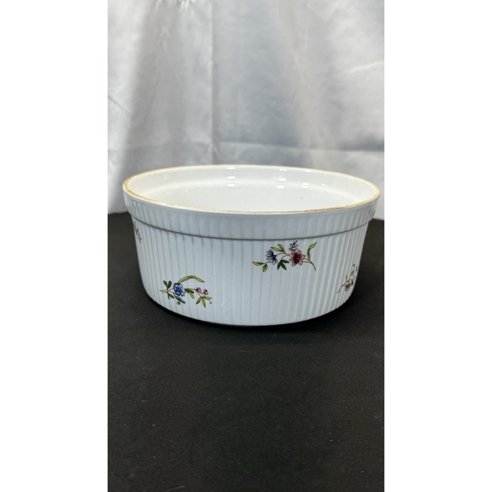 BIA Cordon Bleu Frieda Collection 8" White Souffle Dish w/ Floral Design‎